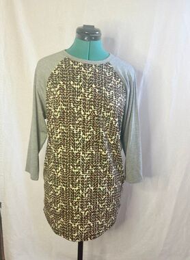 NWT Lularoe Randy top size medium. Brand new with tags.